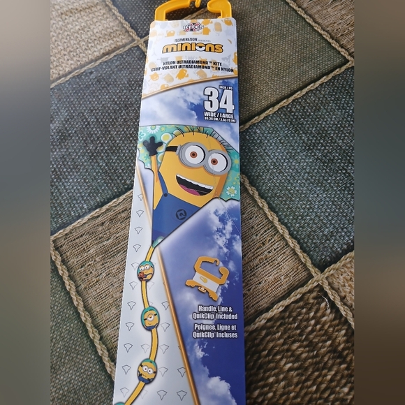 Minions Kite - Yellow and Blue - Picture 2 of 6